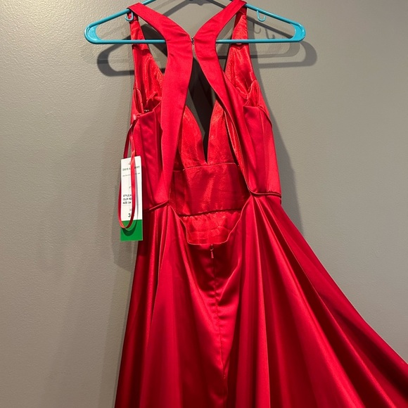 Dave & Johnny Prom Dress Red size 3/4 Satin Gown Style A7454 Slit - Picture 6 of 16
